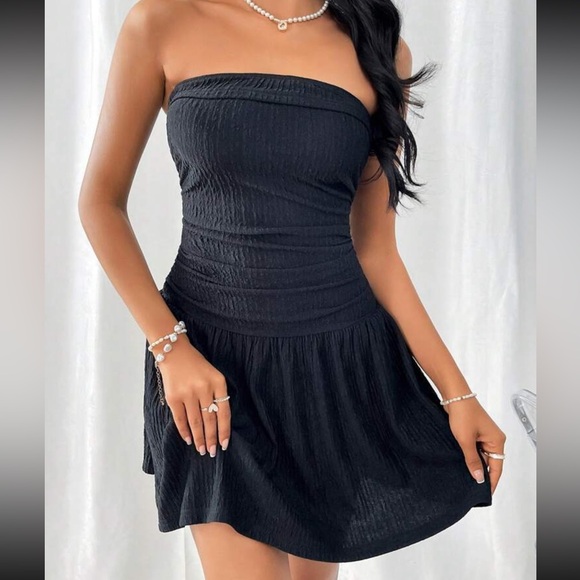 Black ruched drop waist mini dress - Picture 2 of 7